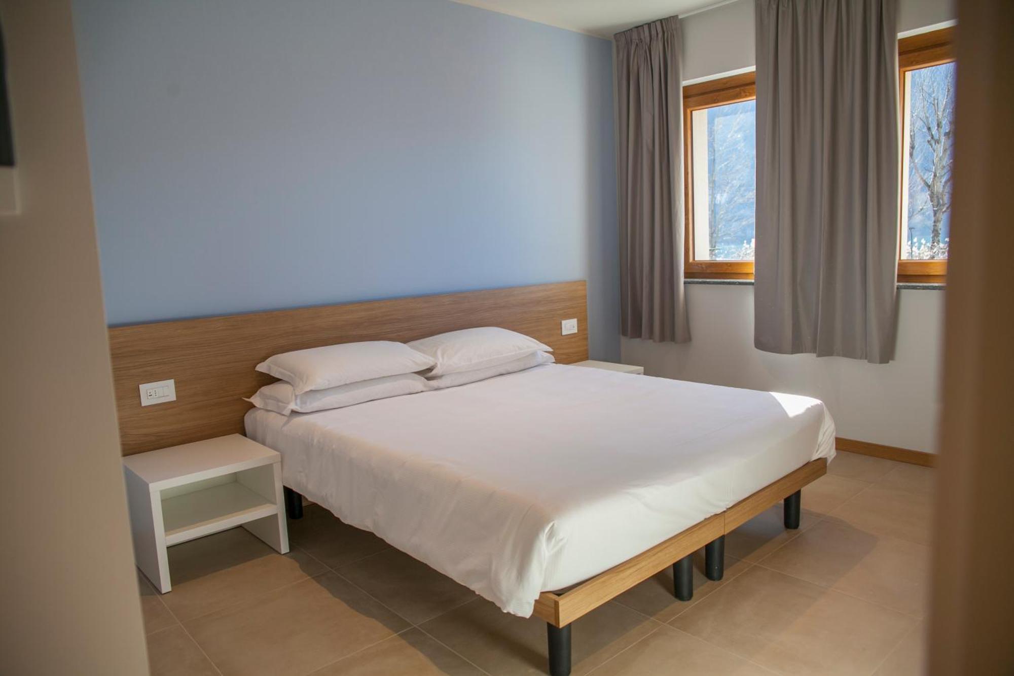 Albergo La Romanella Spinone Al Lago ภายนอก รูปภาพ