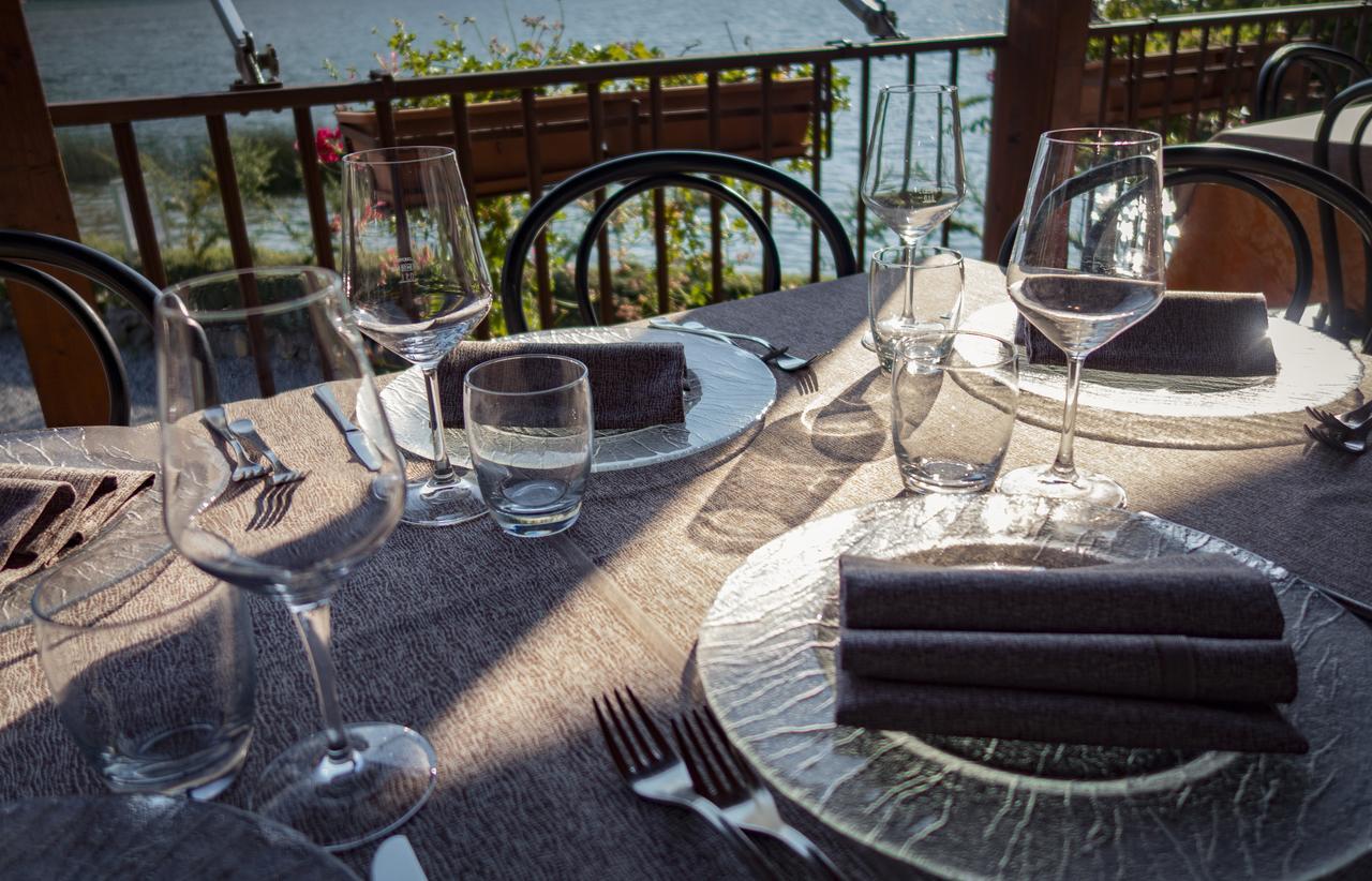 Albergo La Romanella Spinone Al Lago ภายนอก รูปภาพ
